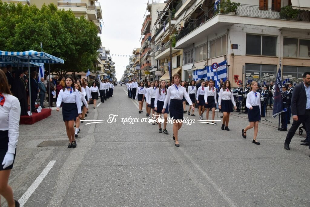 Μεσολόγγι: Δείτε φωτογραφίες από την παρέλαση της 28ης Οκτωβρίου
