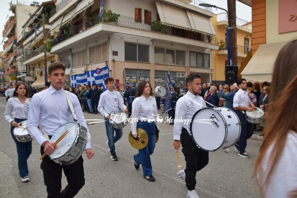 Μεσολόγγι: Δείτε φωτογραφίες από την παρέλαση της 28ης Οκτωβρίου