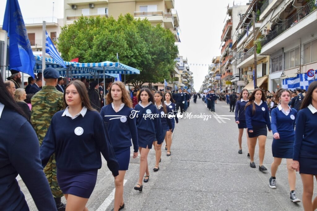 Μεσολόγγι: Δείτε φωτογραφίες από την παρέλαση της 28ης Οκτωβρίου