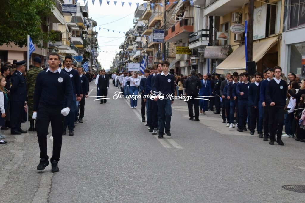 Μεσολόγγι: Δείτε φωτογραφίες από την παρέλαση της 28ης Οκτωβρίου