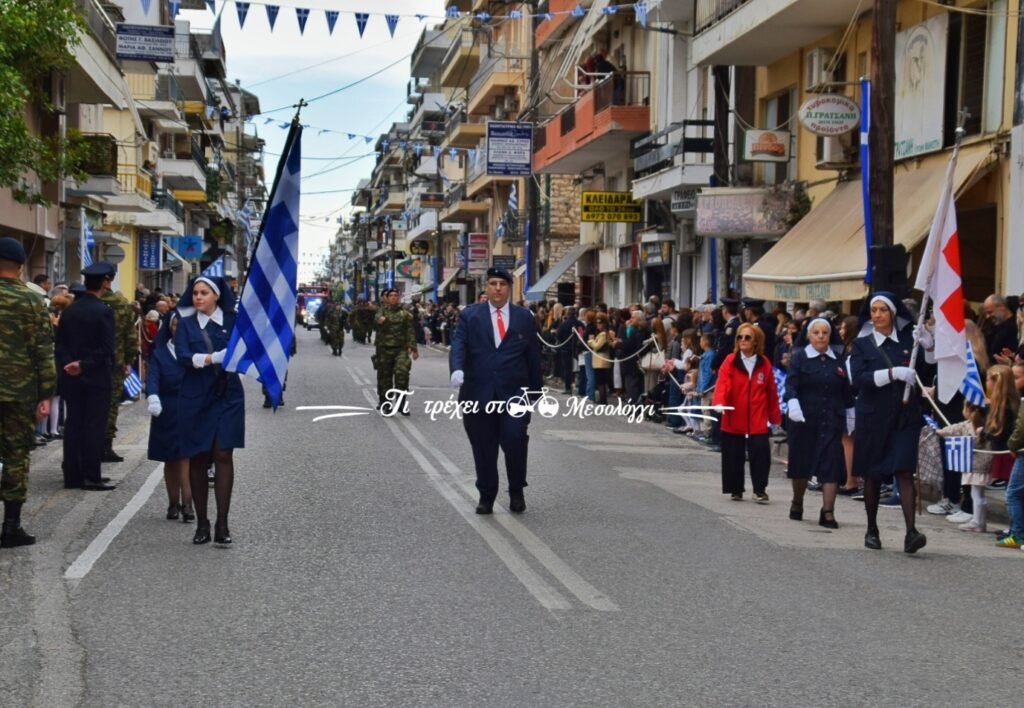 Μεσολόγγι: Δείτε φωτογραφίες από την παρέλαση της 28ης Οκτωβρίου