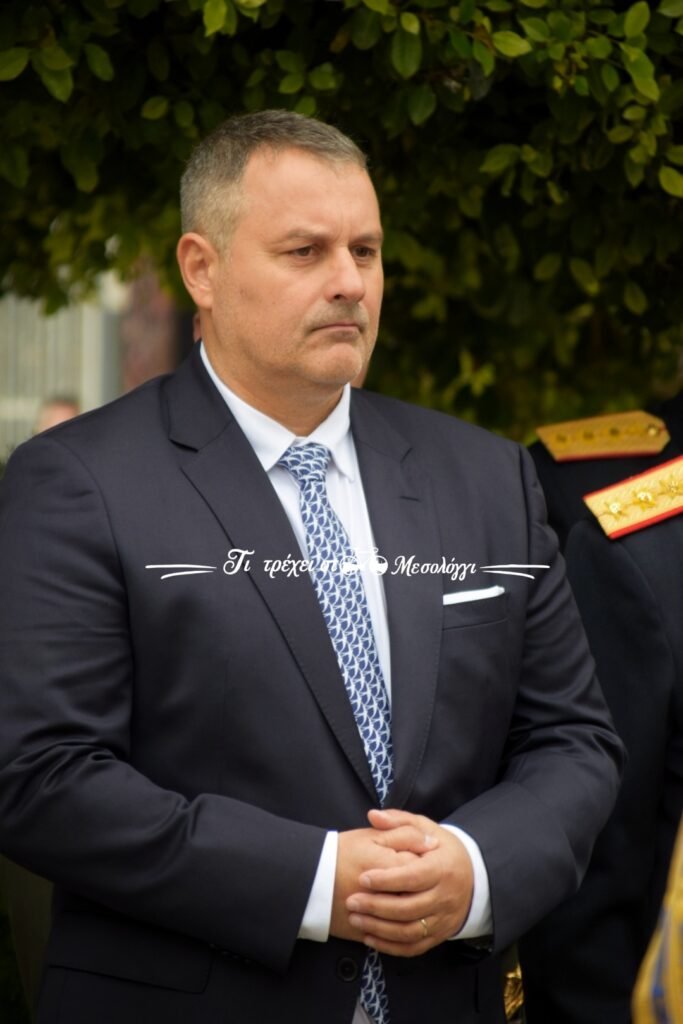 Μεσολόγγι: Δείτε φωτογραφίες των επισήμων από την παρέλαση της 28ης Οκτωβρίου